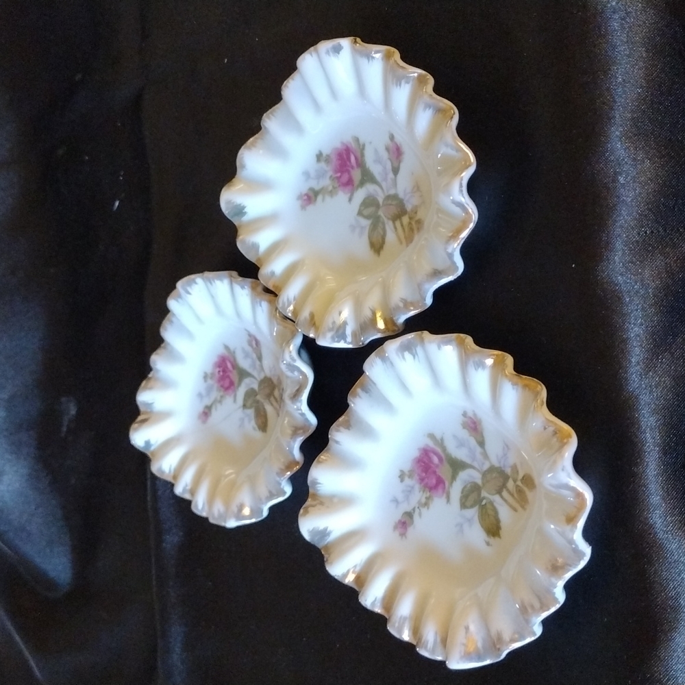 Moss Rose trinket dishs